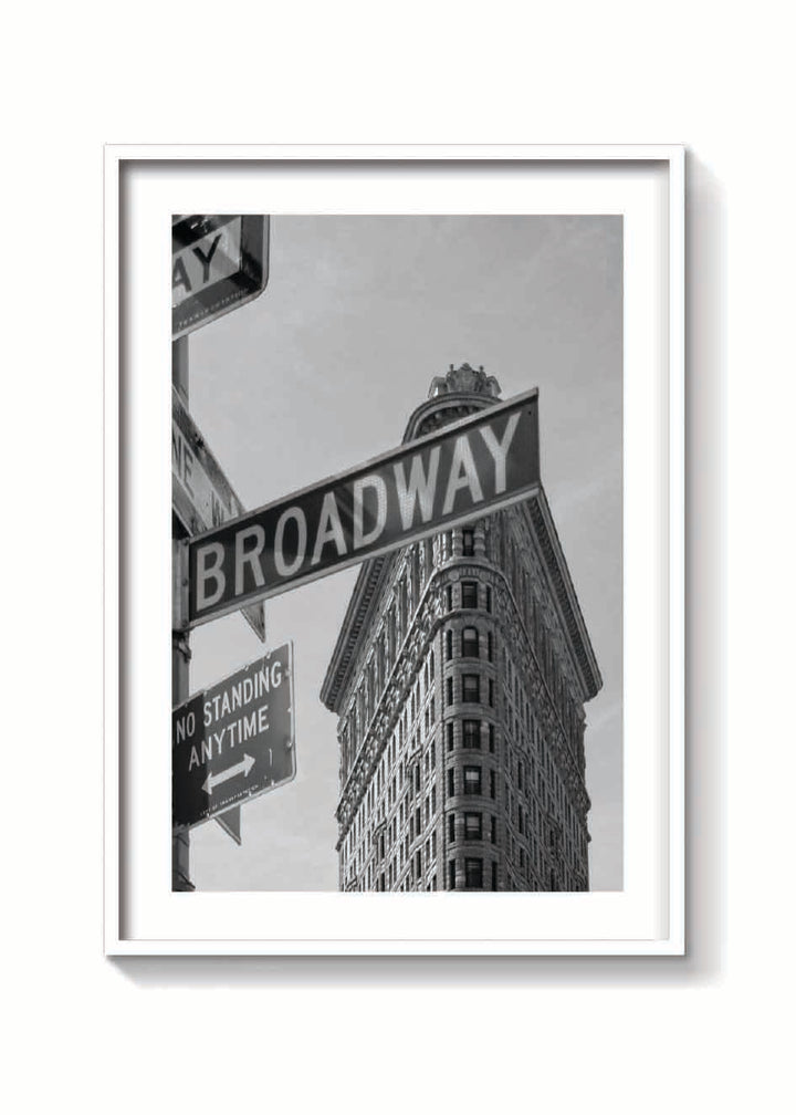 CALLE BROADWAY